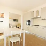 Casa Costa Outlet 4 Apartman *