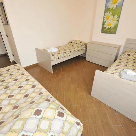 Casa Costa Outlet 4