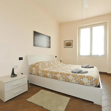 Apartamento Casa Costa Outlet 4 *